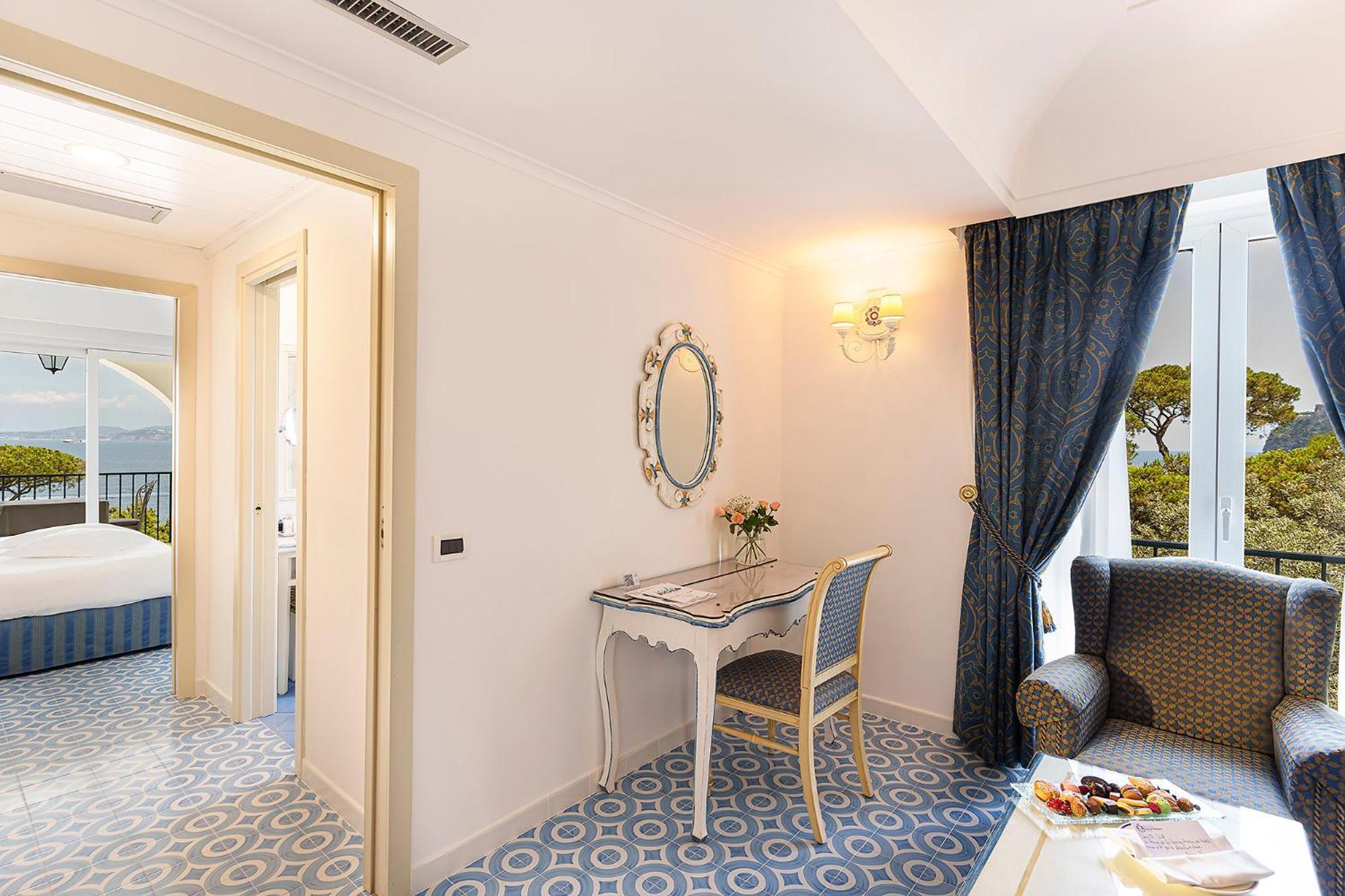 Excelsior Belvedere Hotel & Spa Иския Стая снимка